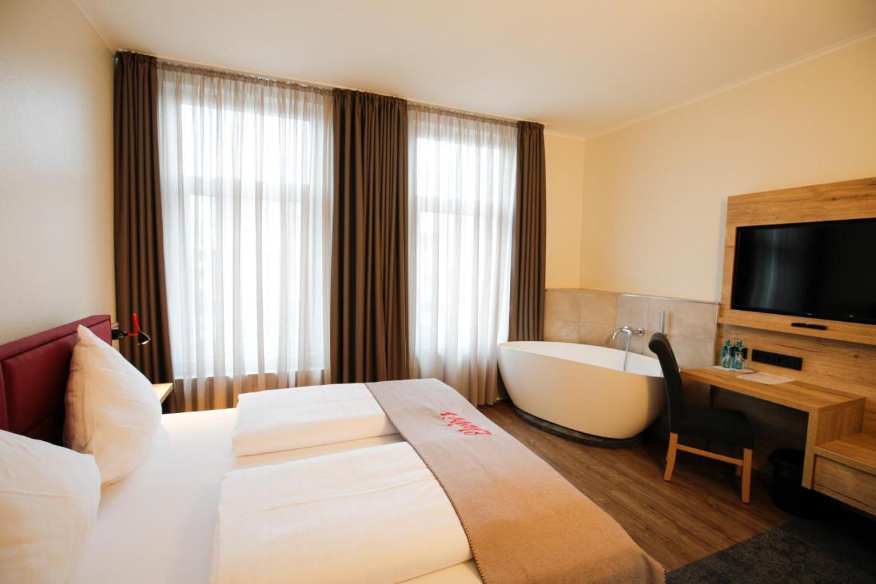 Hotel Restaurant Zur Linde Westerstede Εξωτερικό φωτογραφία